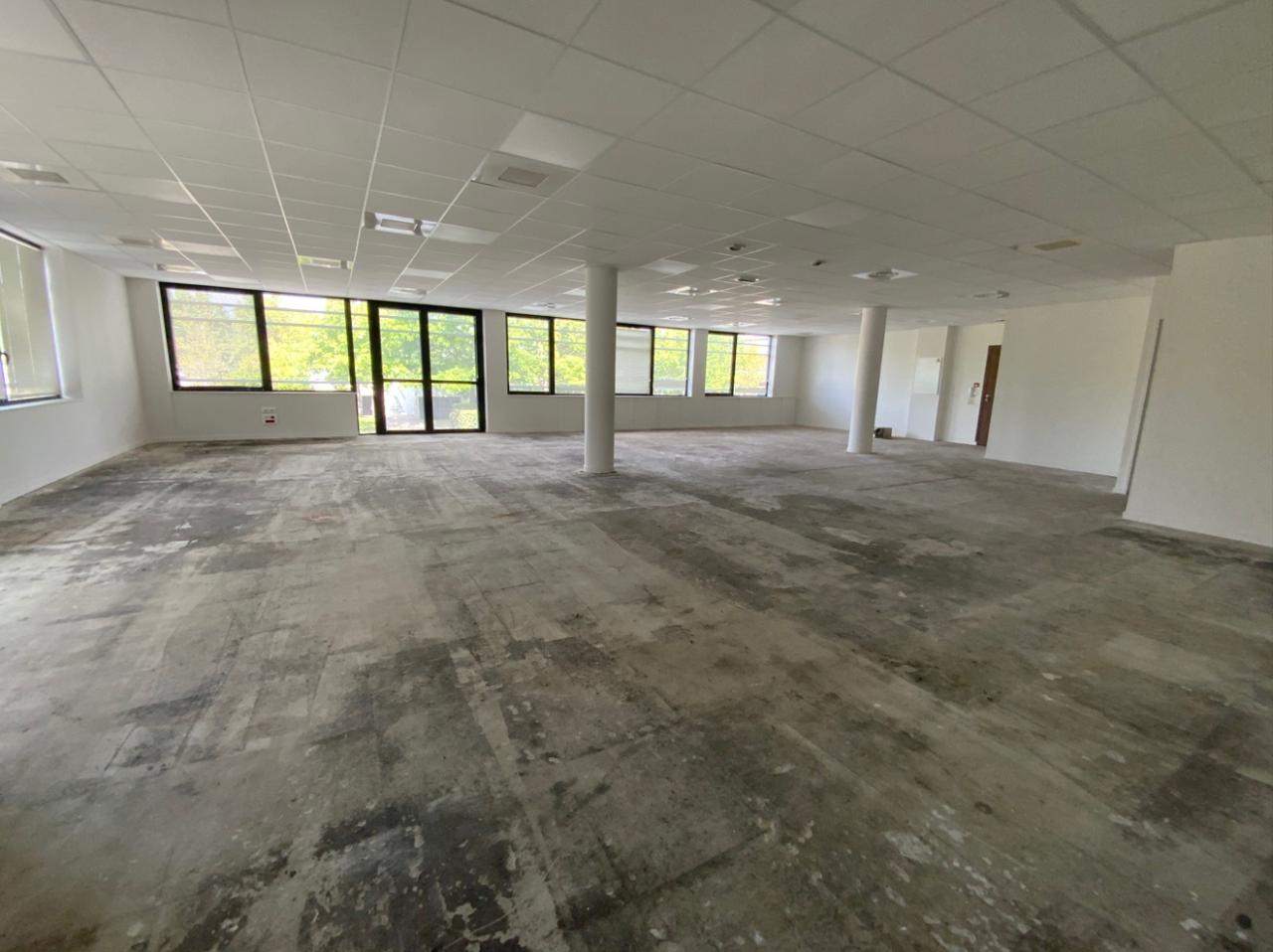 Bureau Saint-Priest 201m² Location bureau Saint-Priest Rhône OLBUR2108989 2